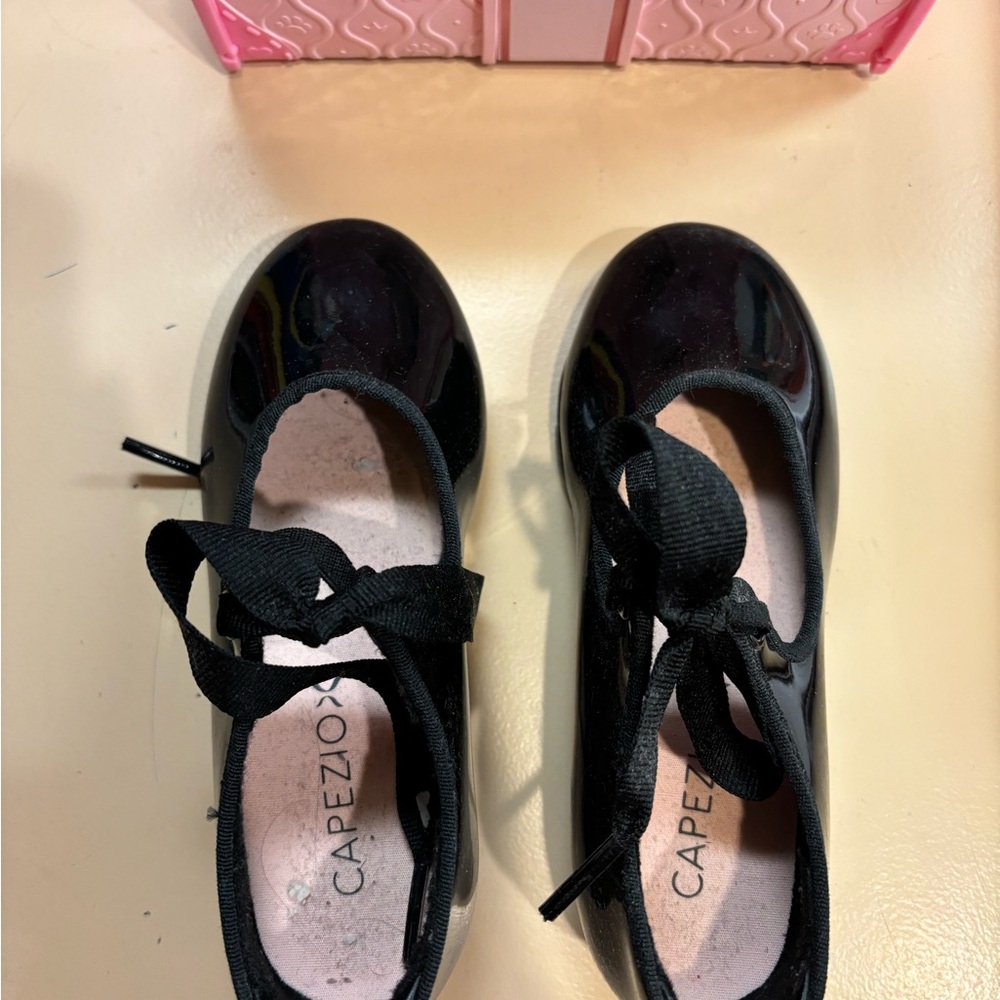 Capezio girls Jr. Tyette Tap Shoes, 11M us little girl